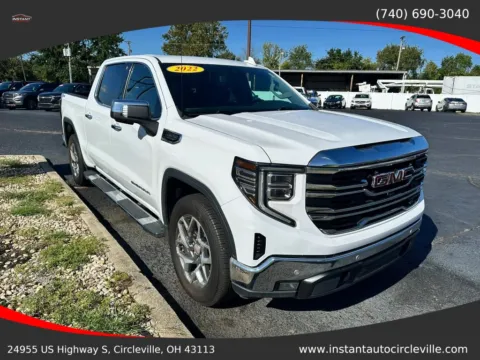 Another view of 2022 GMC Sierra 1500 Crew Cab SLT Pickup 4D 5 3/4 ft for sale in Circleville, OH at Instant Auto Sales Circleville