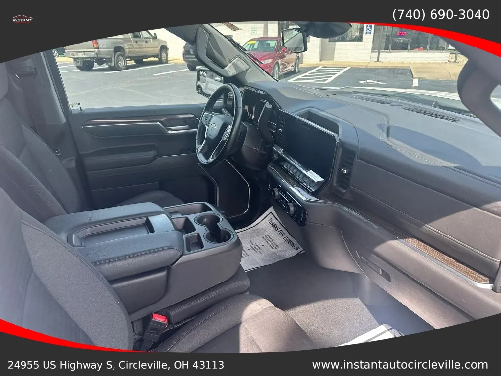 Chevrolet Silverado photo 9