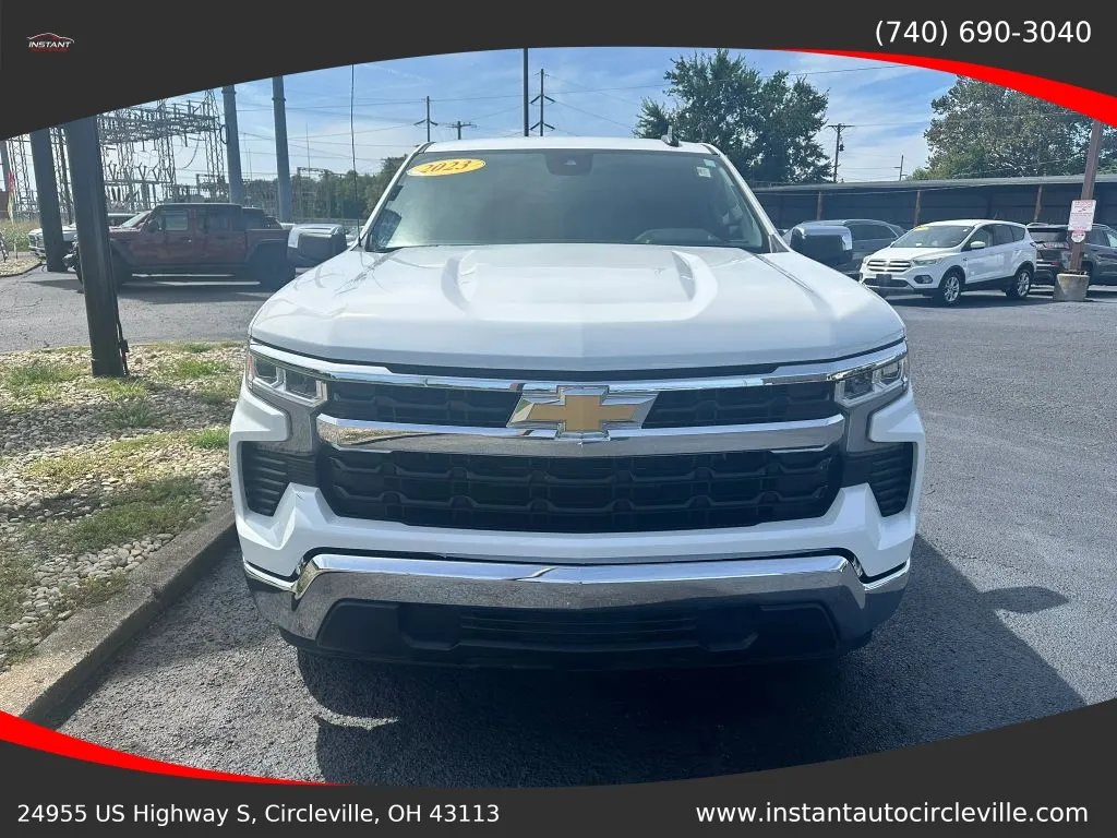 Chevrolet Silverado photo 2