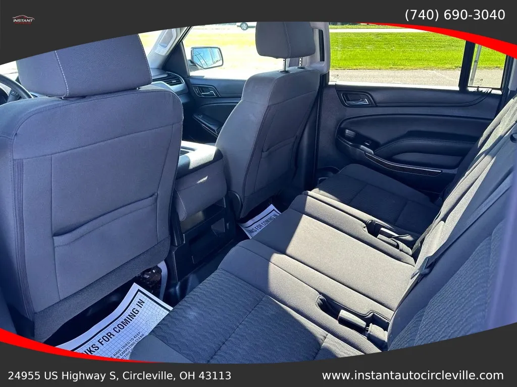 Chevrolet Suburban photo 8
