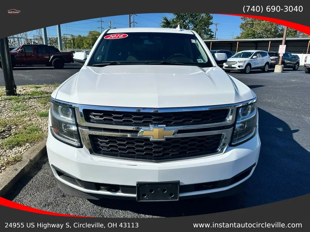 Chevrolet Suburban photo 2