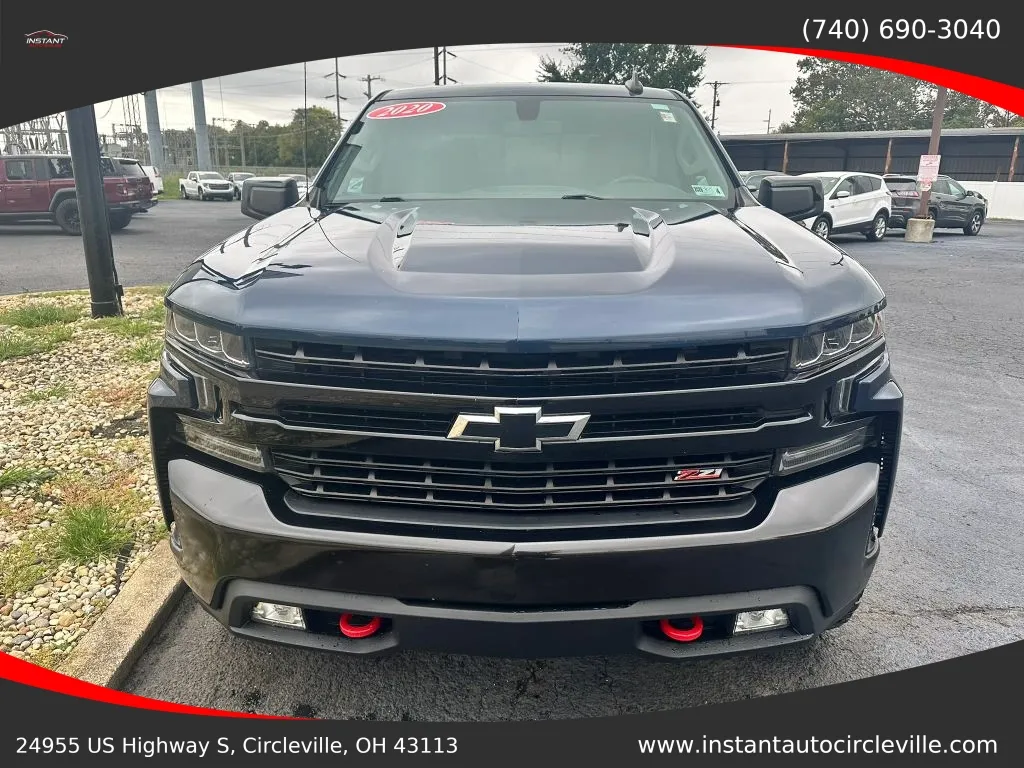 Chevrolet Silverado photo 2
