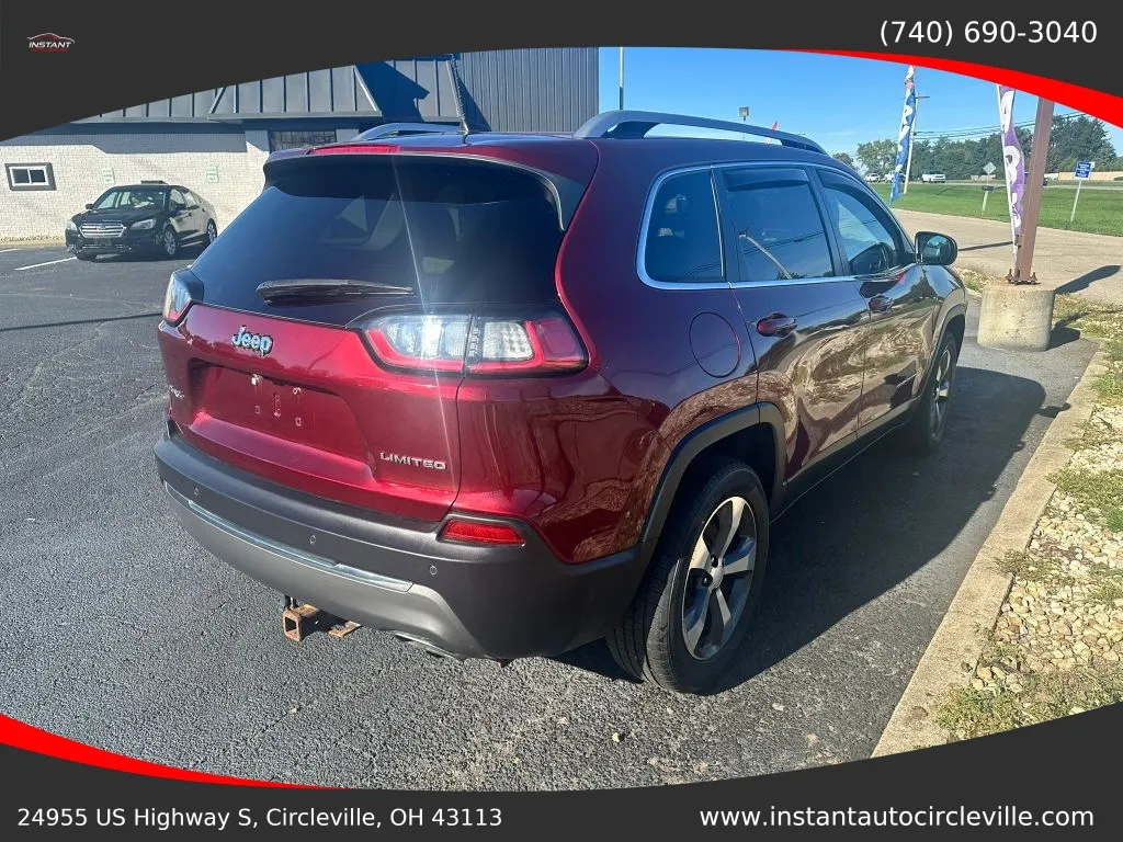 Jeep Cherokee photo 4