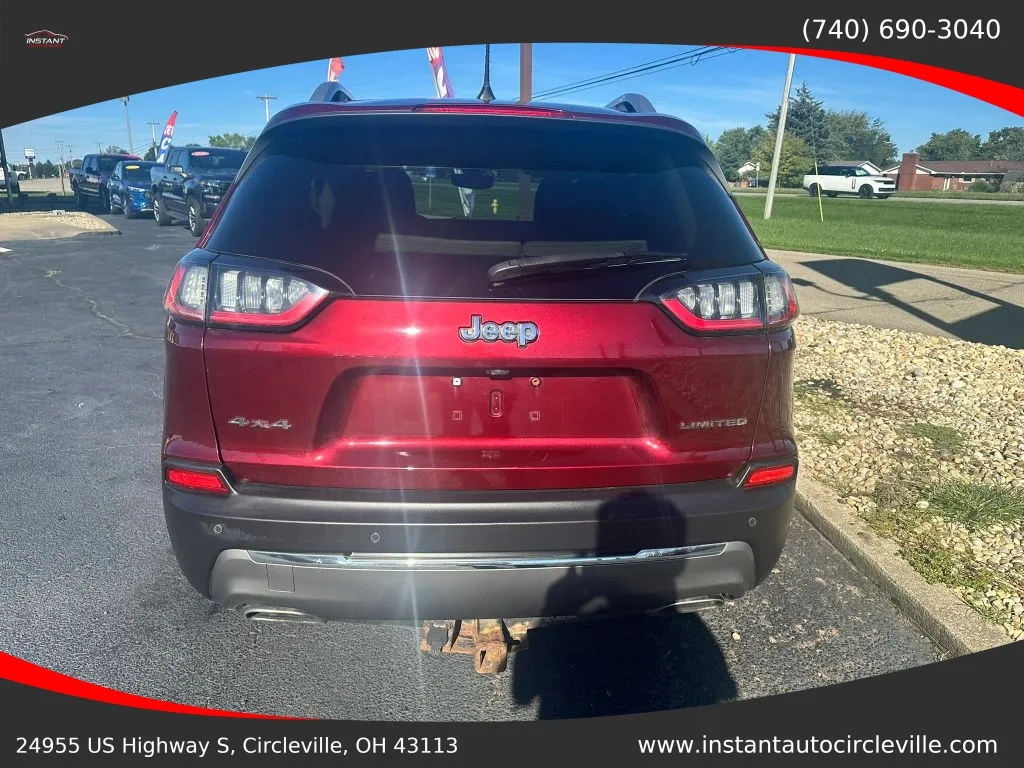Jeep Cherokee photo 5