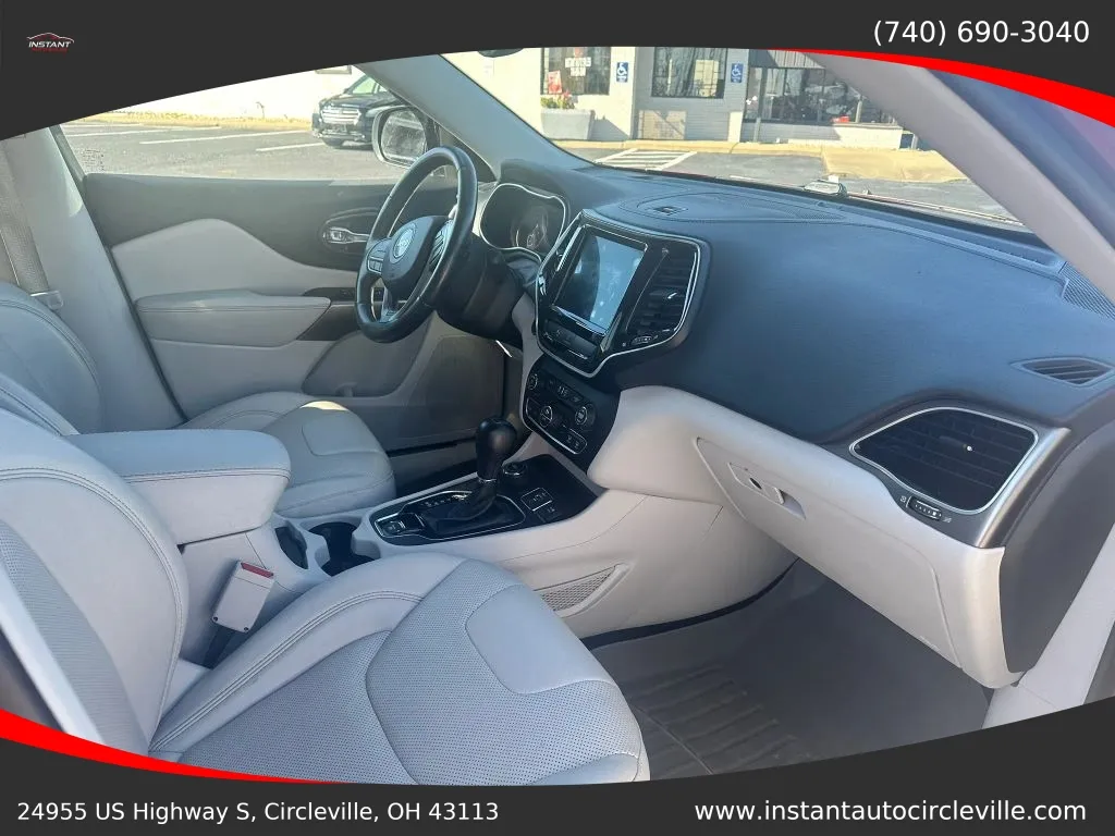 Jeep Cherokee photo 9