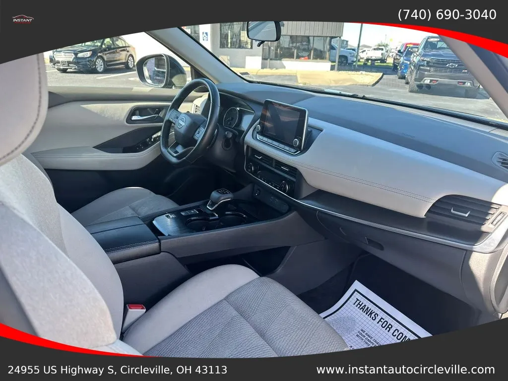 Nissan Rogue photo 9