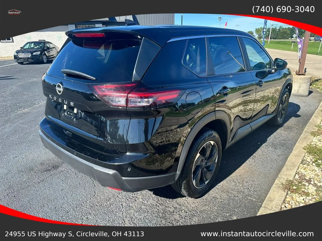 Nissan Rogue photo 4