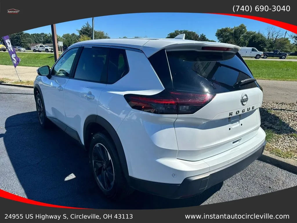Nissan Rogue photo 6