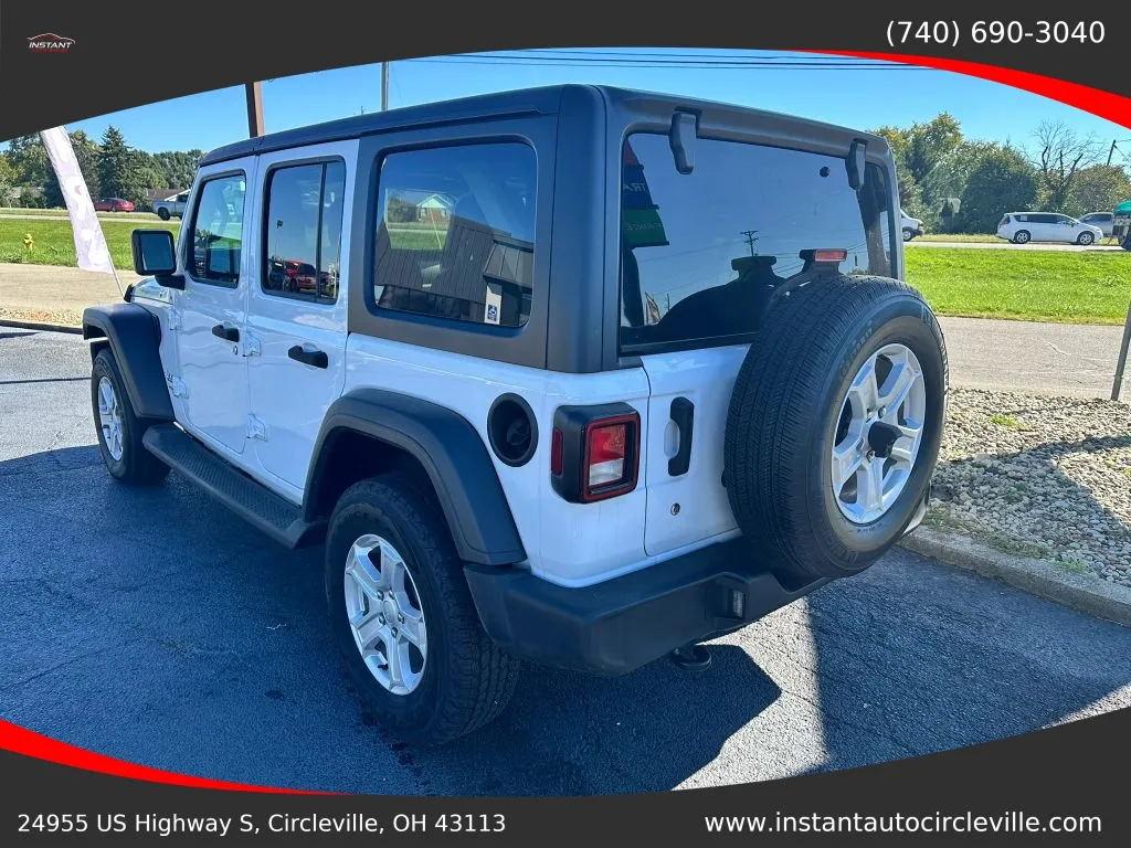 Jeep Wrangler photo 6