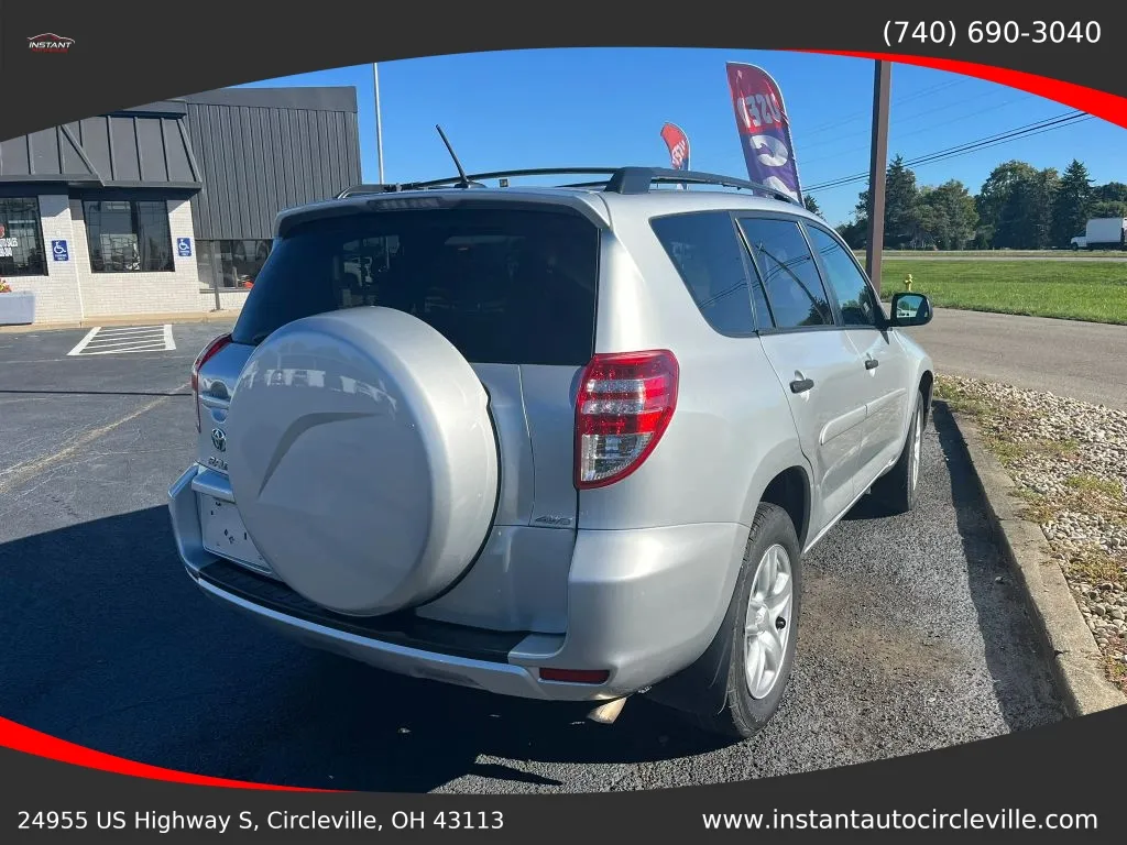 Toyota RAV4 photo 4