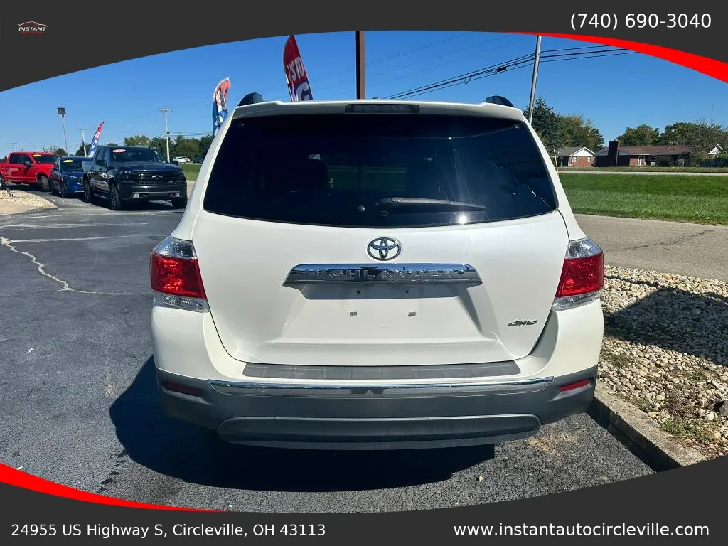 Toyota Highlander photo 5