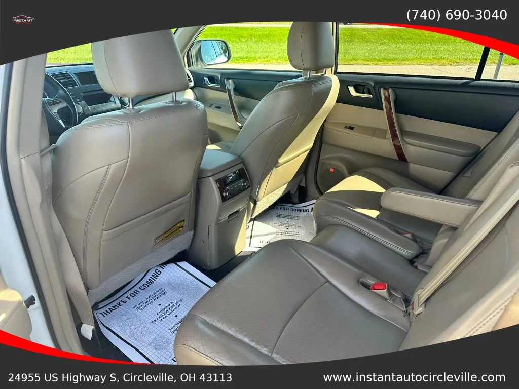 Toyota Highlander photo 8