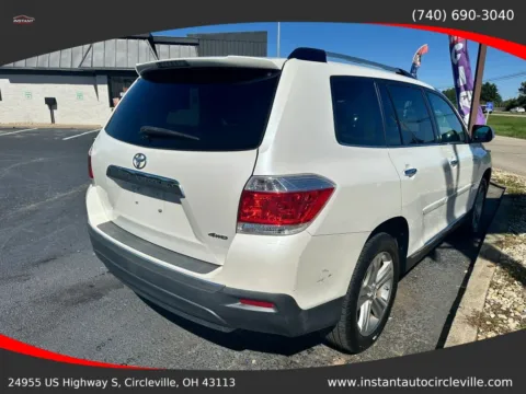 More photos of 2012 Toyota Highlander Limited Sport Utility 4D at Instant Auto Sales Circleville, OH
