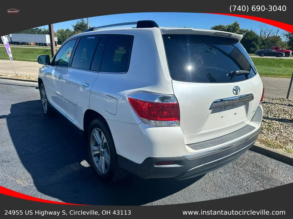 Toyota Highlander photo 6