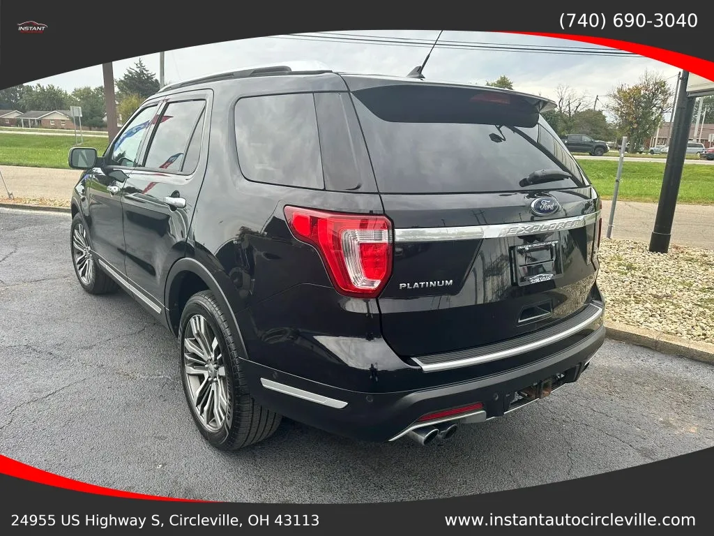 Ford Explorer photo 6