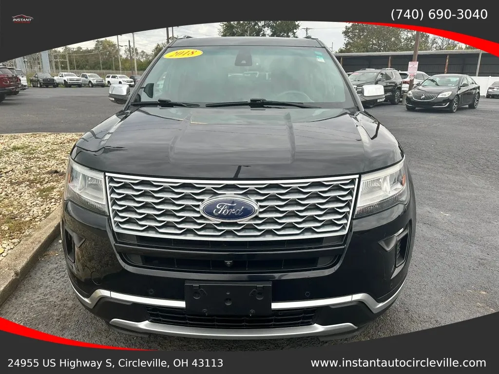 Ford Explorer photo 2