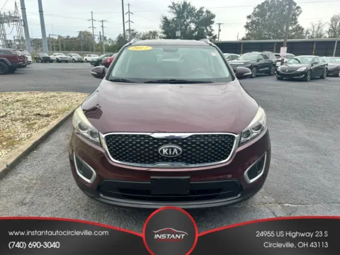Photos of 2017 Kia Sorento LX Sport Utility 4D for sale in Circleville, OH at Instant Auto Sales Circleville