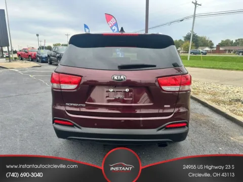 More photos of 2017 Kia Sorento LX Sport Utility 4D at Instant Auto Sales Circleville, OH