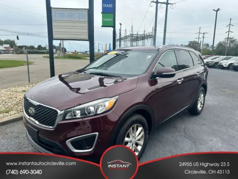 Red 2017 Kia Sorento LX Sport Utility 4D for sale in Circleville, OH
