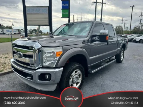 Gray 2011 Ford F250 Super Duty Crew Cab XLT Pickup 4D 6 3/4 ft for sale in Circleville, OH