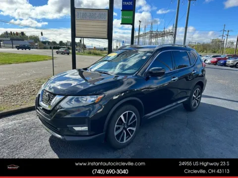 Black 2019 Nissan Rogue SL Sport Utility 4D for sale in Circleville, OH