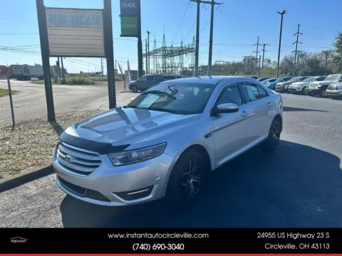 Silver 2018 Ford Taurus SEL Sedan 4D for sale in Circleville, OH