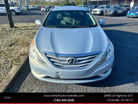 Photos of 2013 Hyundai Sonata GLS Sedan 4D for sale in Circleville, OH at Instant Auto Sales Circleville