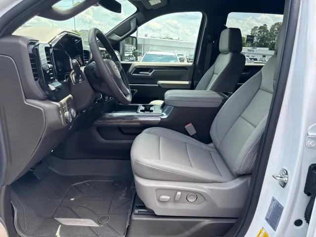 2026 Chevrolet Silverado 2500 HD LTZ - Photo 10