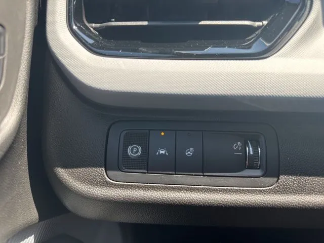 2027 Chevrolet Bolt LT - Photo 7