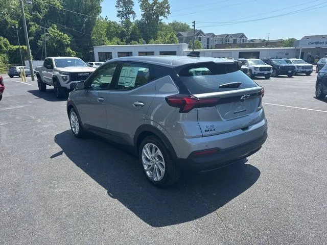 2027 Chevrolet Bolt LT - Photo 17