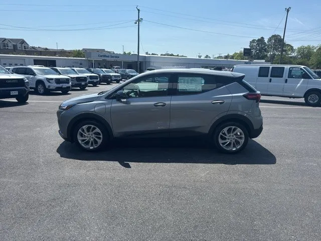 2027 Chevrolet Bolt LT - Photo 16