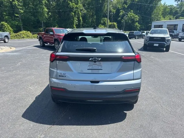 2027 Chevrolet Bolt LT - Photo 18