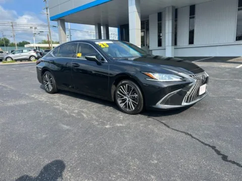 More photos of 2025 Lexus ES 350 at Duke Chevrolet GMC, VA