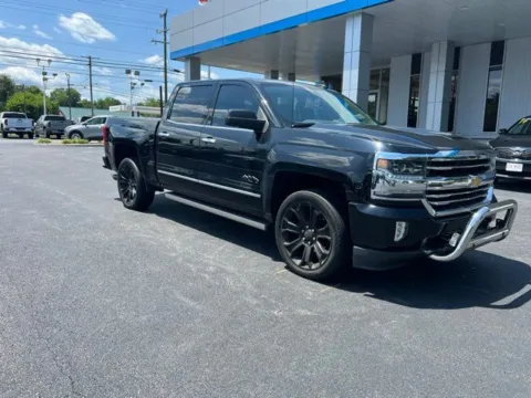 More photos of 2017 Chevrolet Silverado 1500 High Country at Duke Chevrolet GMC, VA