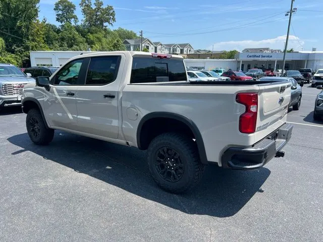 2026 Chevrolet Silverado 1500 ZR2 - Photo 22