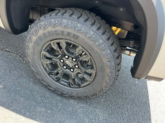 2026 Chevrolet Silverado 1500 ZR2 - Photo 24
