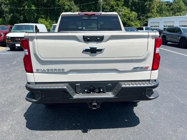 2026 Chevrolet Silverado 1500 ZR2 - Photo 23