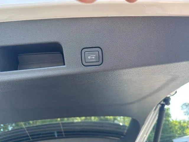 2026 GMC Acadia Elevation - Photo 14