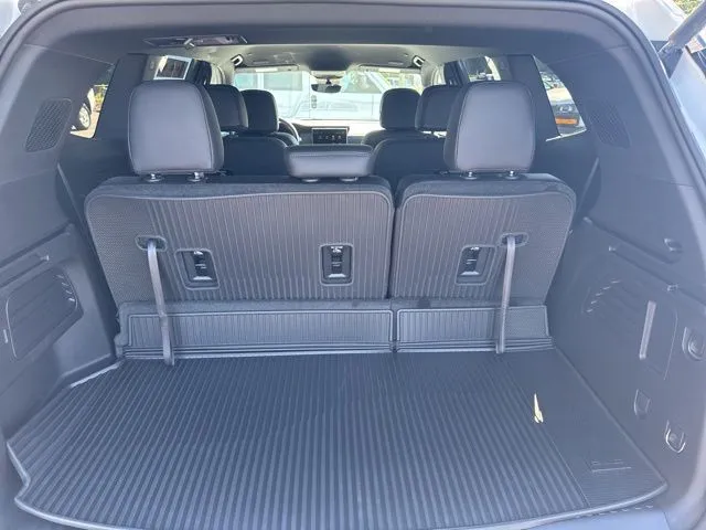 2026 GMC Acadia Elevation - Photo 13