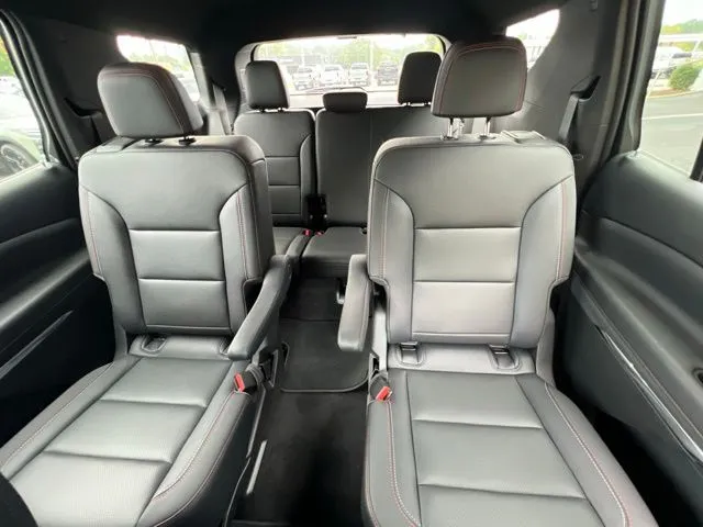 2026 Chevrolet Traverse Z71 - Photo 13