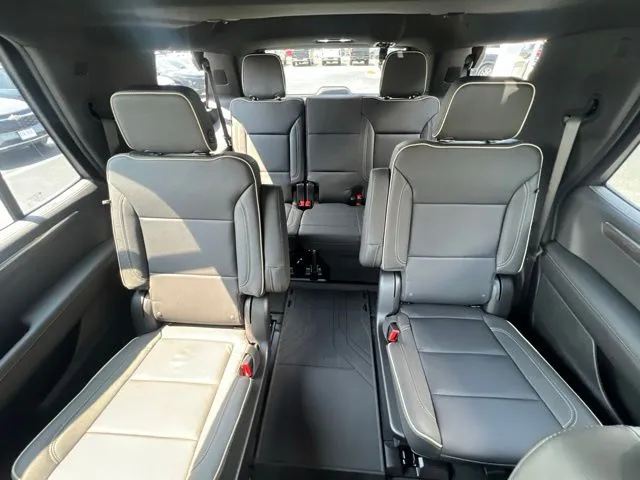 2026 Chevrolet Tahoe Premier - Photo 16