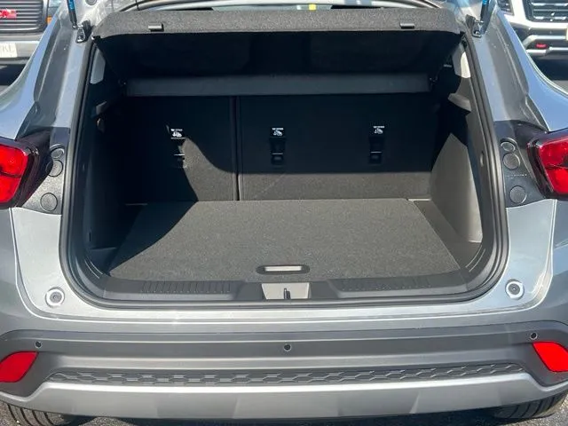 2026 Chevrolet Trax LT - Photo 13