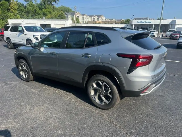 2026 Chevrolet Trax LT - Photo 17