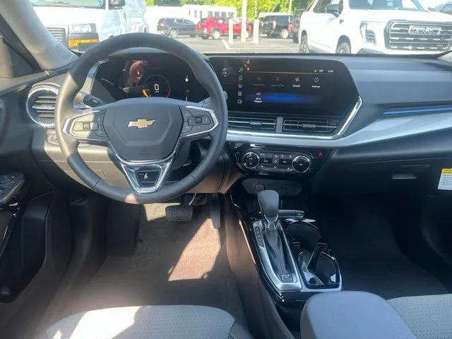 2026 Chevrolet Trax LT - Photo 8