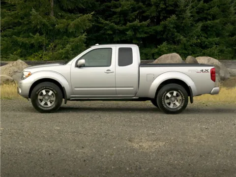 White 2019 Nissan Frontier SV for sale in Suffolk, VA