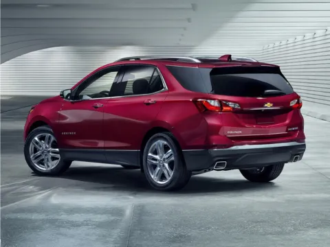 Red 2018 Chevrolet Equinox LT for sale in Suffolk, VA