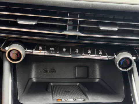 More photos of 2027 Chevrolet Traverse LT at Duke Chevrolet GMC, VA