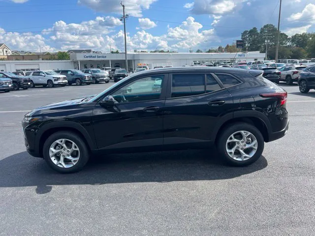 2026 Chevrolet Trax LS - Photo 15