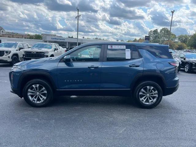 2027 Chevrolet Equinox LT - Photo 16
