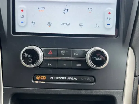 More photos of 2023 Ford Edge SEL at Duke Chevrolet GMC, VA